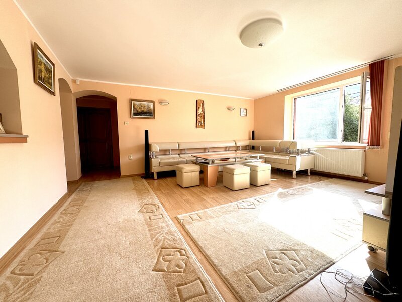 Busteni, Valea Alba apartament spatios la munte