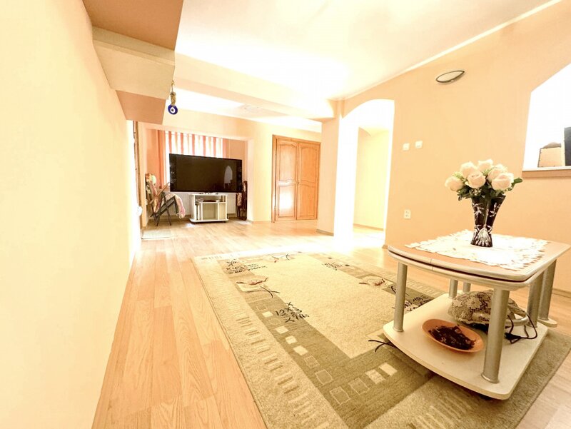 Busteni, Valea Alba apartament spatios la munte