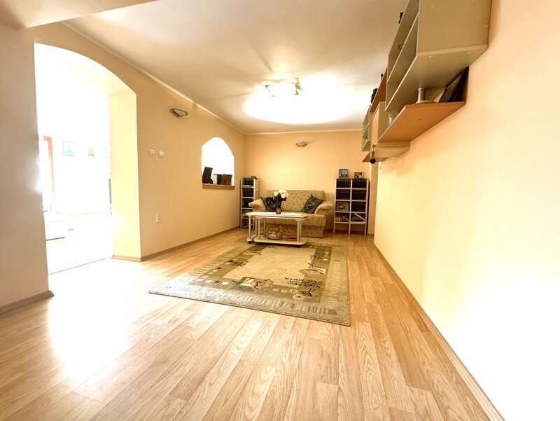 Busteni, Valea Alba apartament spatios la munte
